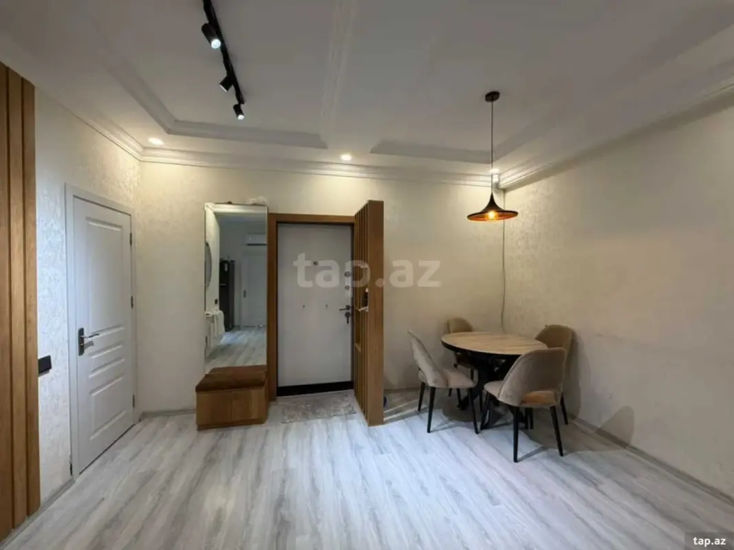 Satılır 3 otaqlı yeni tikili 76 m²