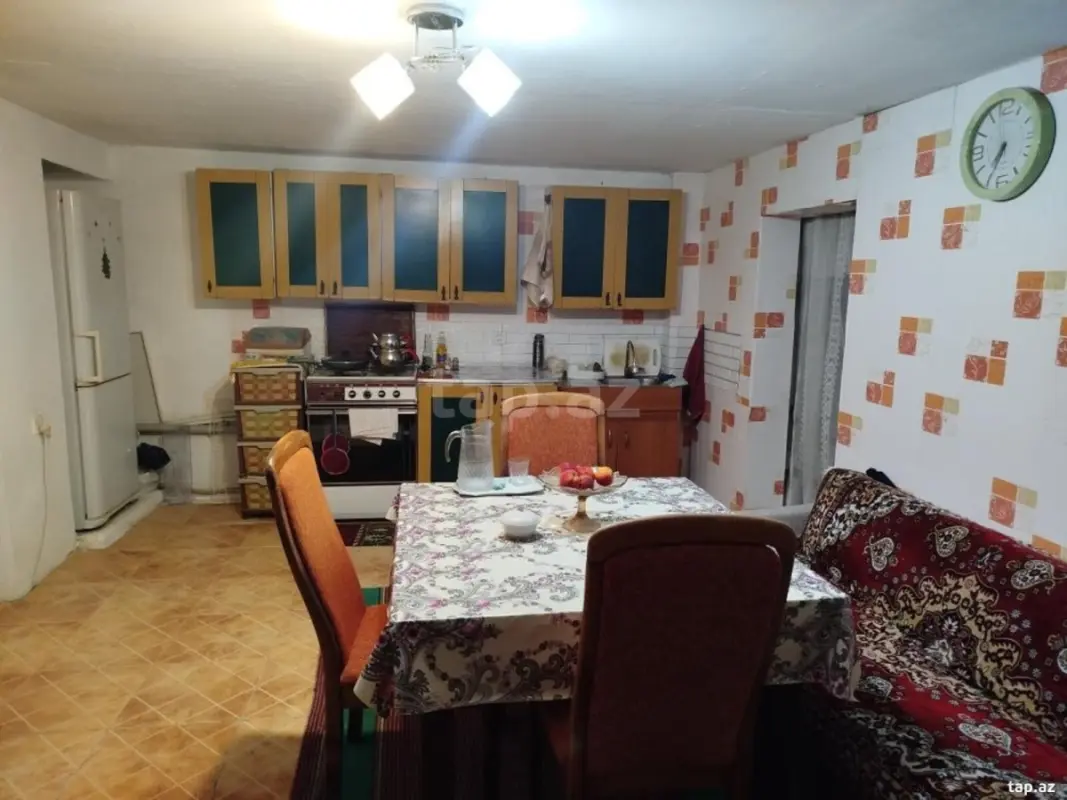 Kirayə verilir 3 otaqlı mənzil 20 m²