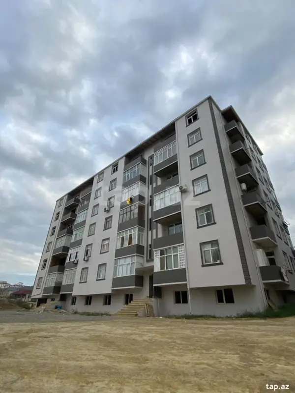 Satılır 2 otaqlı yeni tikili 63 m²