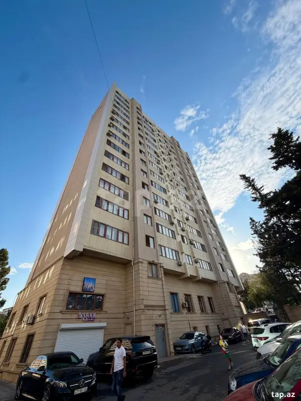 Kirayə verilir 2 otaqlı mənzil 72 m²