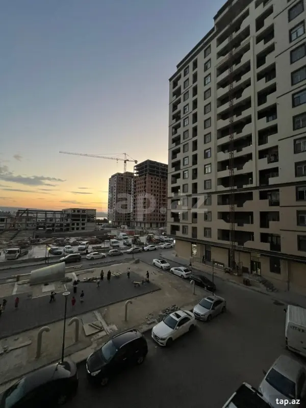 Kirayə verilir 2 otaqlı yeni tikili 68 m²
