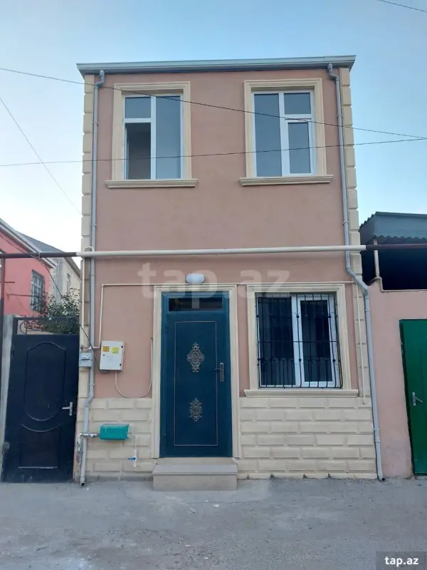 Satılır 3 otaqlı həyət evi 100 m²