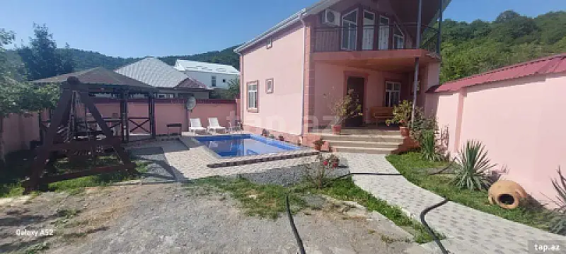 Kirayə verilir 3 otaqlı həyət evi 140 m² — Qəbələ 3 otaq 140.00 m²