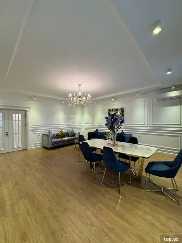 Satılır 3 otaqlı yeni tikili 160 m²