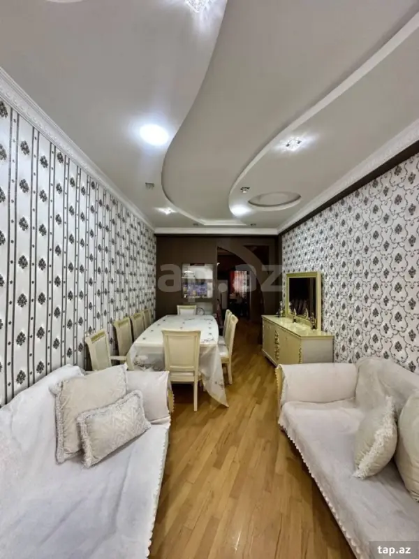 Satılır 3 otaqlı yeni tikili 105 m²
