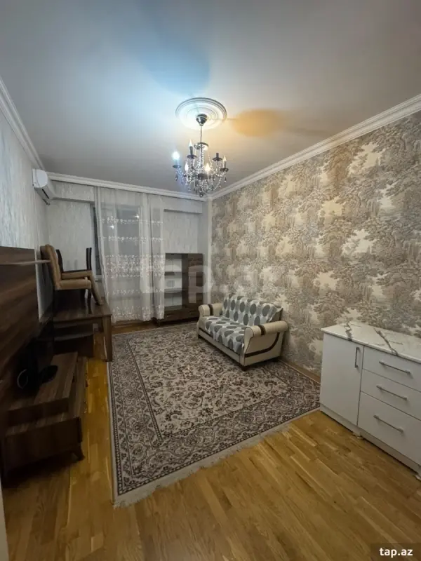 Kirayə verilir 2 otaqlı yeni tikili 65 m²