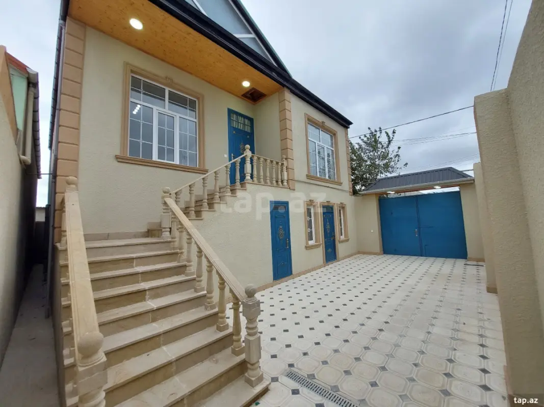 Satılır 7 otaqlı həyət evi 220 m²