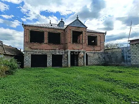Satılır torpaq sahəsi — Quba