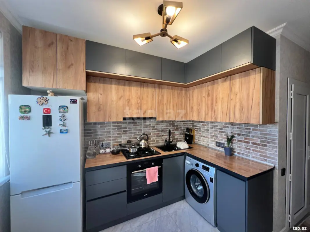 Satılır 5 otaqlı mənzil 95 m²