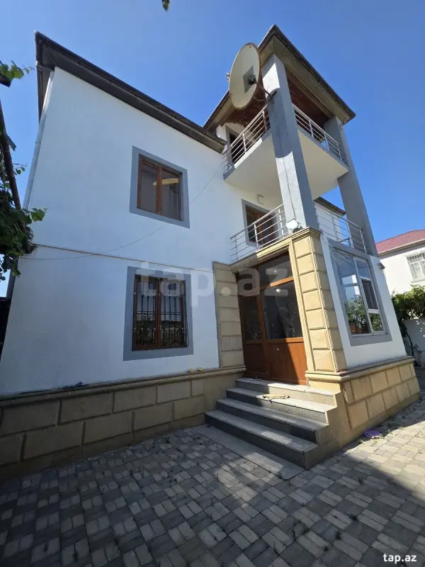Kirayə verilir 6 otaqlı həyət evi 420 m²