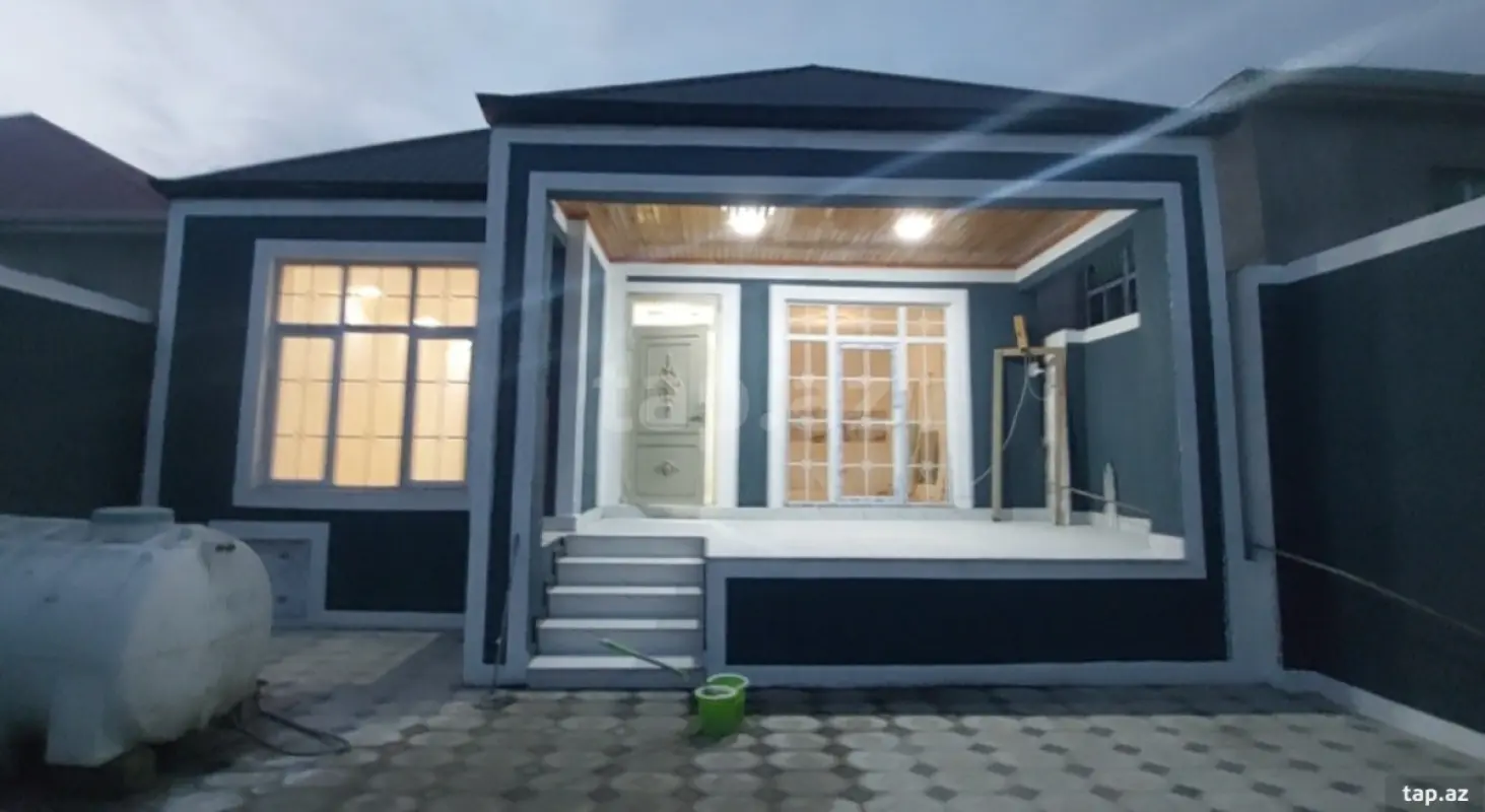 Satılır 4 otaqlı həyət evi 100 m²