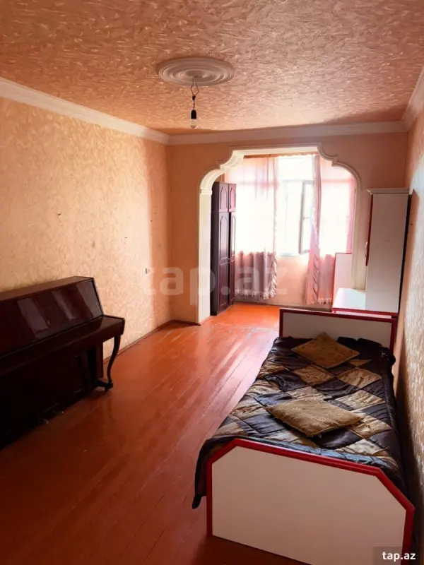 Satılır 5 otaqlı mənzil 98 m²