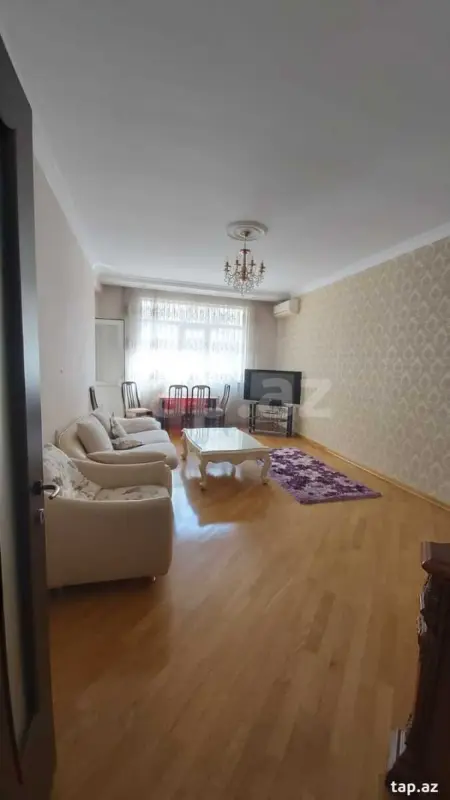 Kirayə verilir 3 otaqlı yeni tikili 115 m²