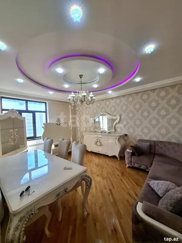Satılır 2 otaqlı yeni tikili 75 m²