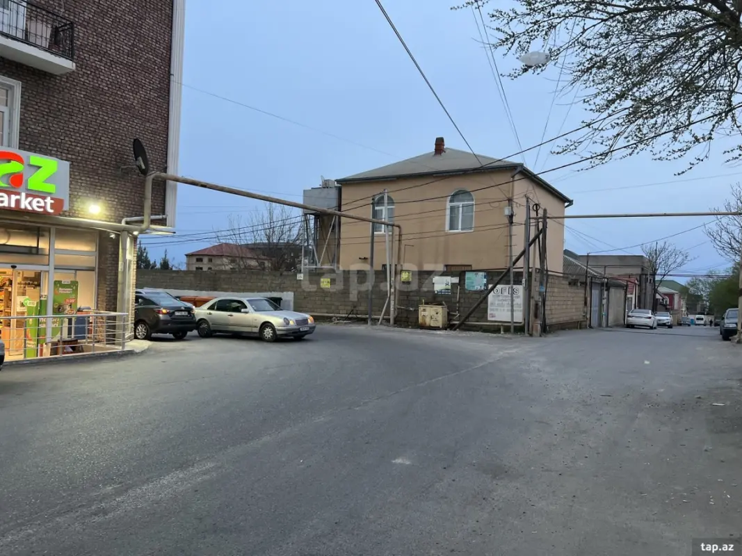 Kirayə verilir 6 otaqlı həyət evi 200 m²