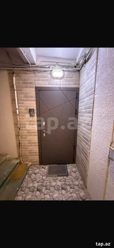 Satılır 4 otaqlı mənzil 115 m²
