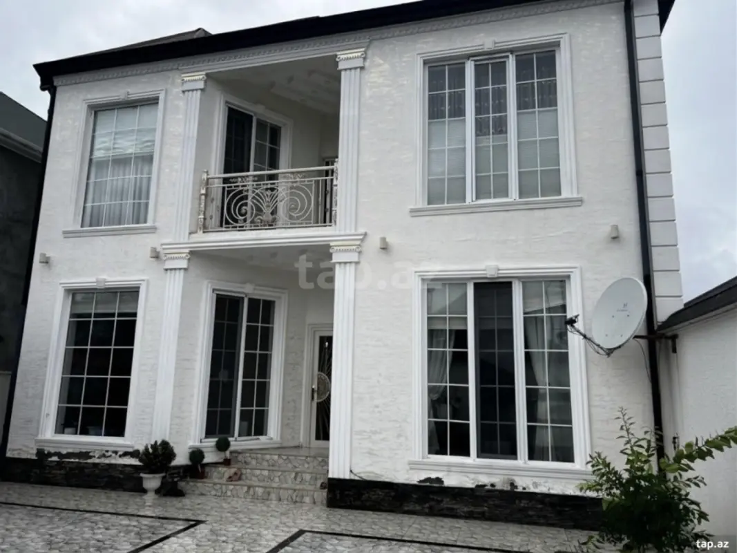 Satılır 4 otaqlı həyət evi 220 m²