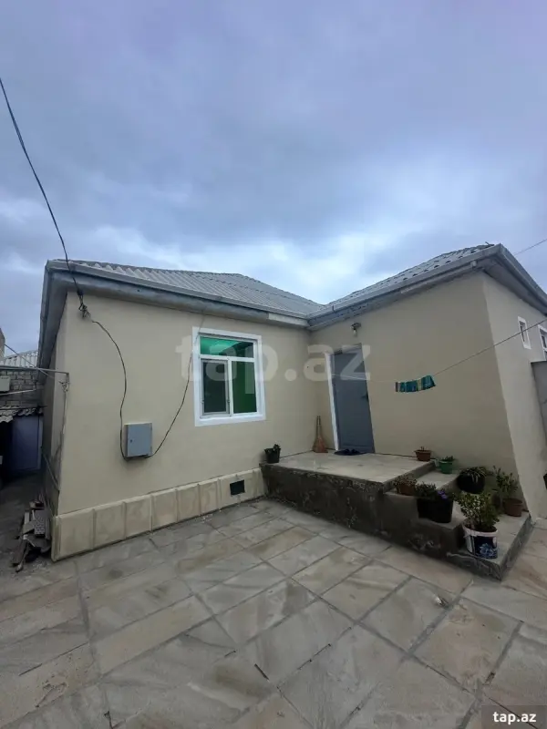 Satılır 4 otaqlı həyət evi 80 m²