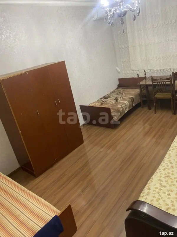 Satılır 1 otaqlı mənzil 60 m²