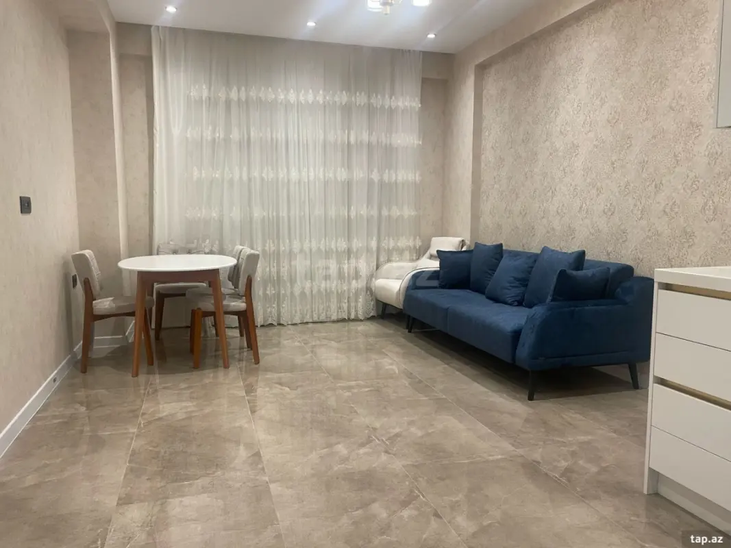 Kirayə verilir 2 otaqlı yeni tikili 66 m²
