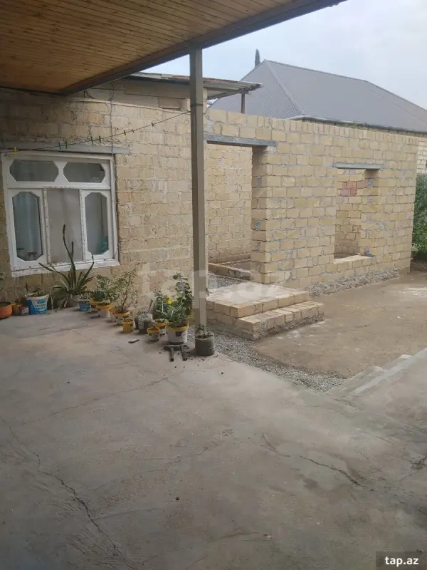 Satılır 4 otaqlı həyət evi 132 m²