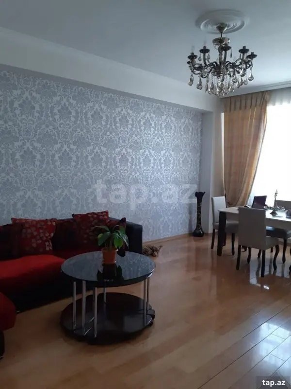 Kirayə verilir 3 otaqlı yeni tikili 100 m²