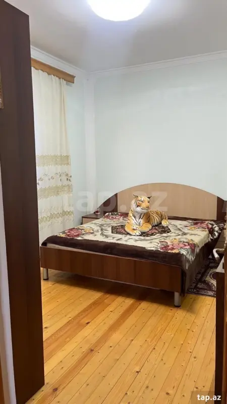 Kirayə verilir 3 otaqlı yeni tikili 120 m²