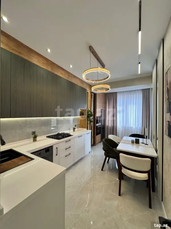 Satılır 3 otaqlı yeni tikili 117 m²