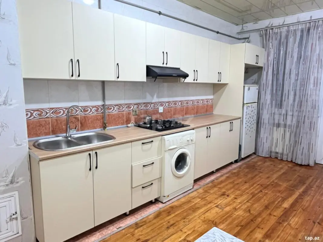 Kirayə verilir 2 otaqlı yeni tikili 100 m²