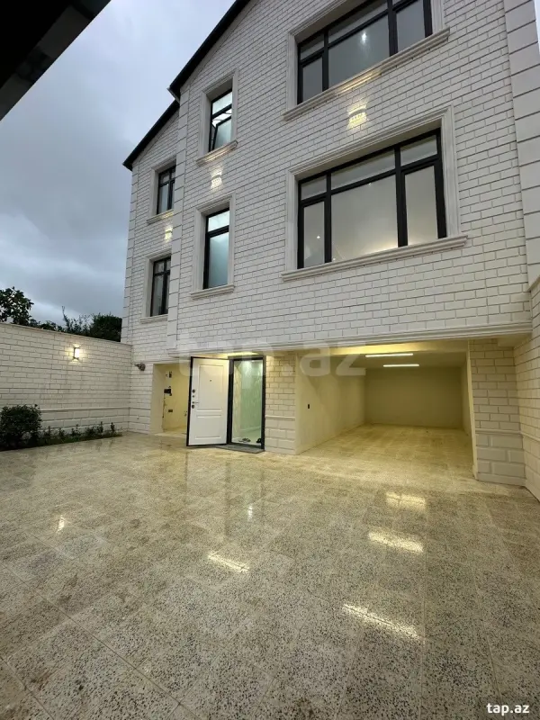 Satılır 4 otaqlı həyət evi 260 m²