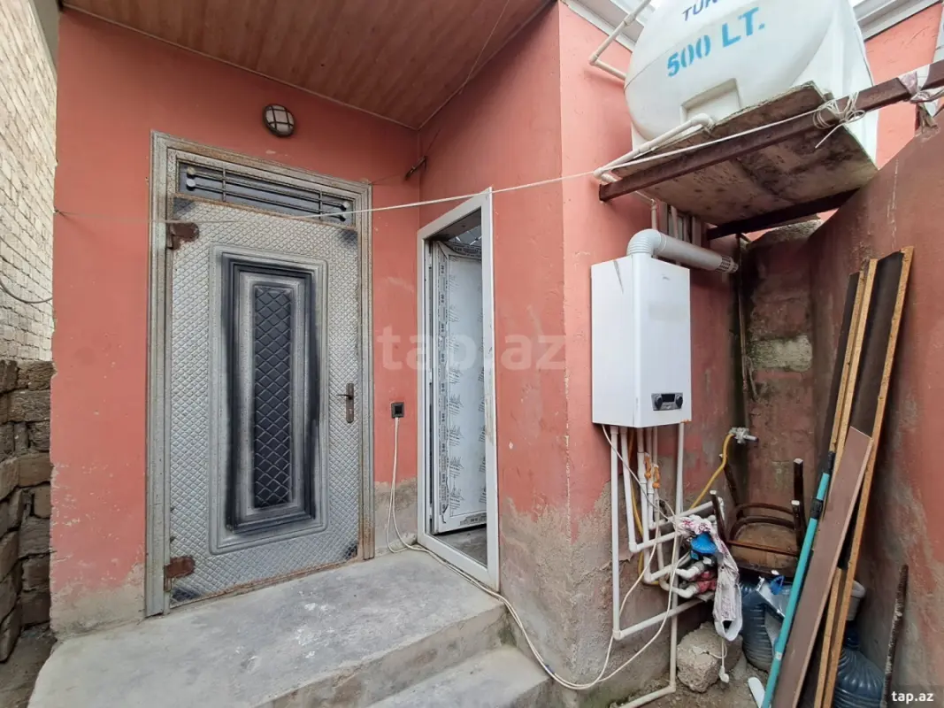 Satılır 1 otaqlı həyət evi 80 m²