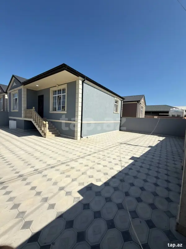 Satılır 4 otaqlı həyət evi 100 m²