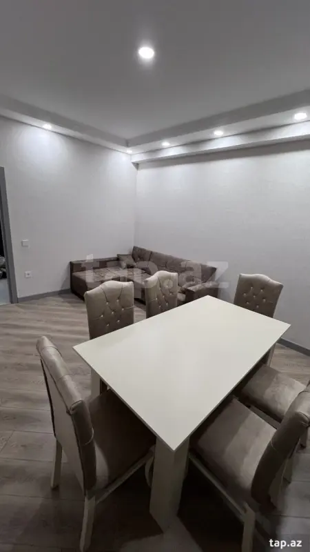 Kirayə verilir 2 otaqlı yeni tikili 80 m²