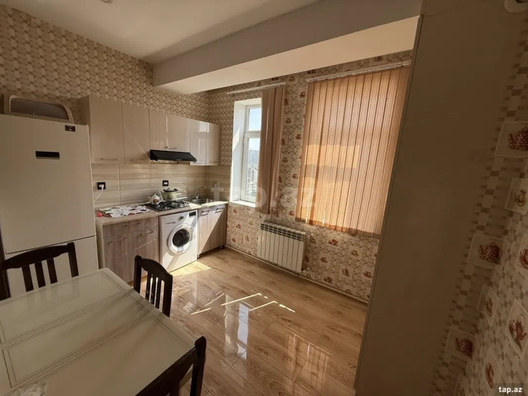 Kirayə verilir 2 otaqlı yeni tikili 65 m²
