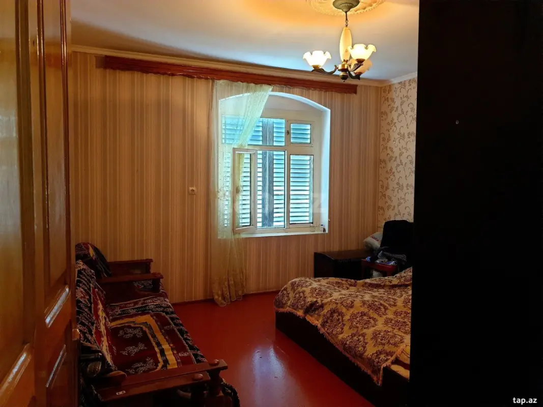 Satılır 7 otaqlı həyət evi 145 m²