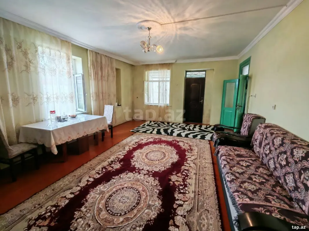 Satılır 4 otaqlı həyət evi 120 m²