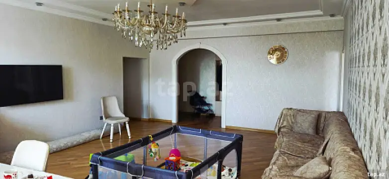 Satılır 3 otaqlı yeni tikili 120 m² — Bakı 3 otaq 120.00 m²