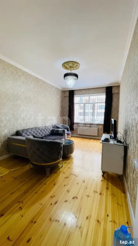 Kirayə verilir 2 otaqlı yeni tikili 52 m²