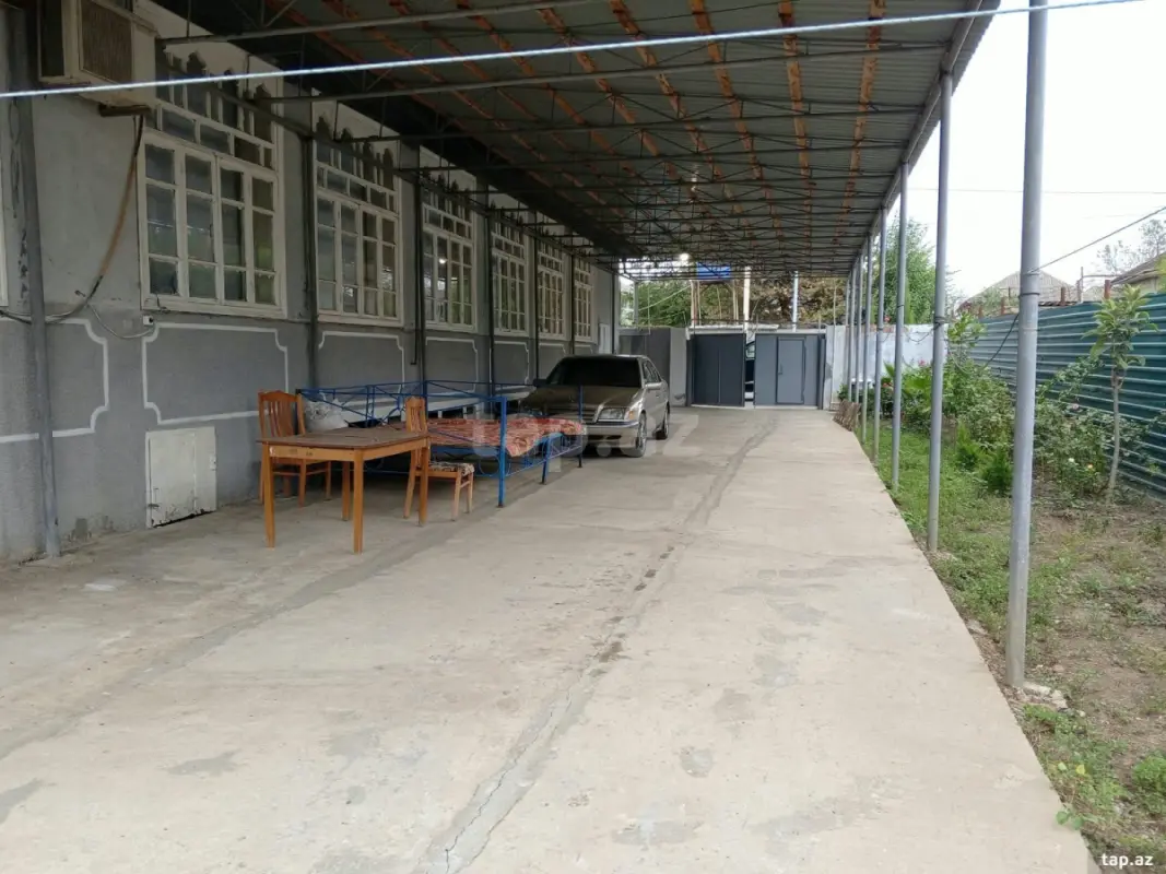 Satılır 4 otaqlı həyət evi 230 m²