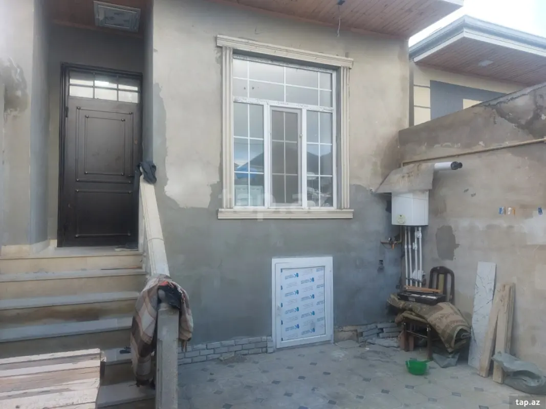 Satılır 2 otaqlı həyət evi 68 m²