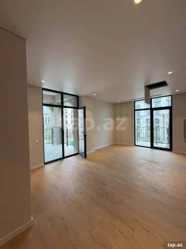Satılır 3 otaqlı yeni tikili 123.79 m²