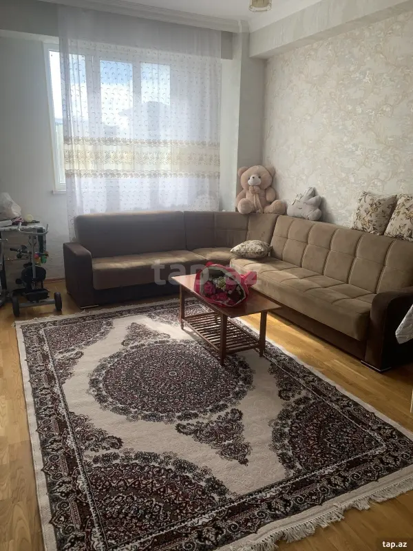 Kirayə verilir 2 otaqlı yeni tikili 60 m²