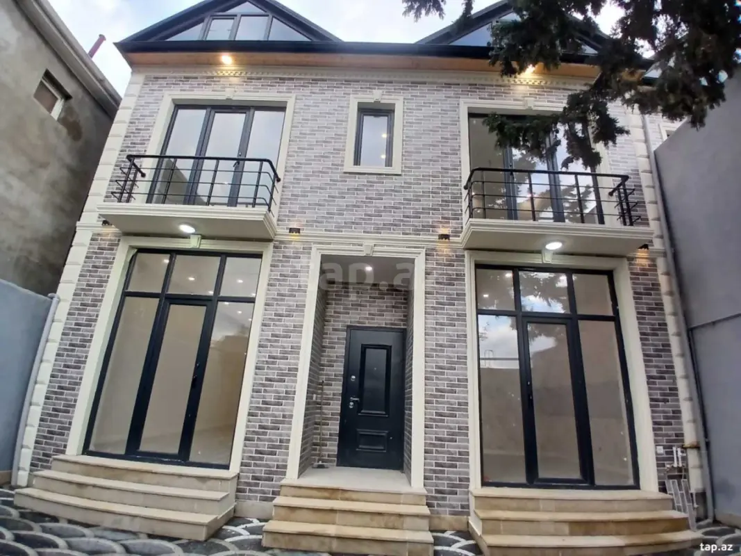 Satılır 6 otaqlı həyət evi 180 m²