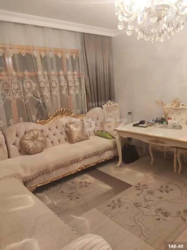 Satılır 4 otaqlı mənzil 100 m²