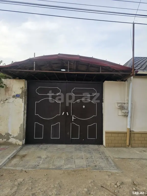 Satılır 4 otaqlı həyət evi 120 m²