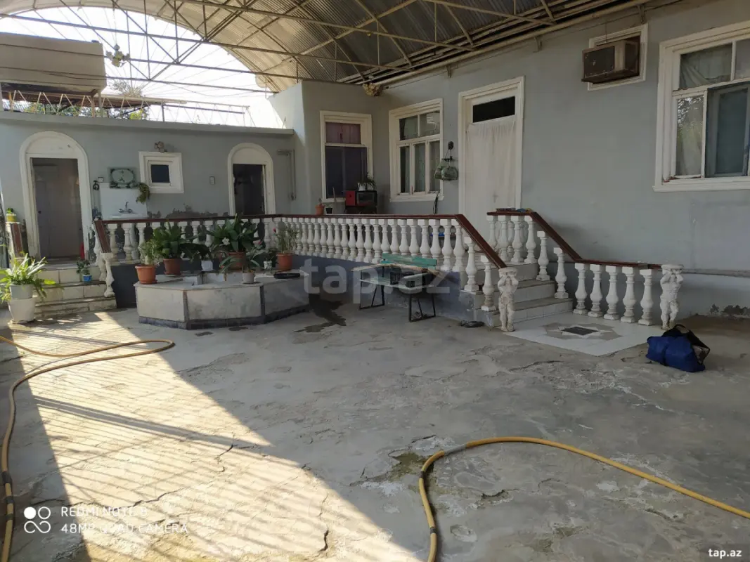 Satılır 4 otaqlı həyət evi 150 m²