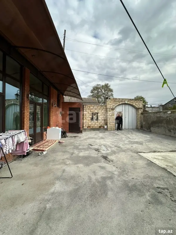 Satılır 4 otaqlı həyət evi 120 m²