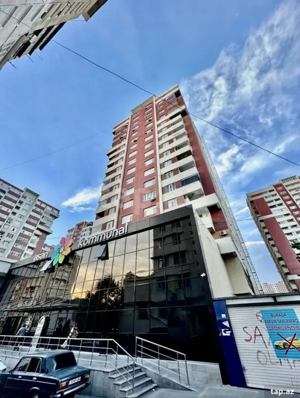 Satılır 3 otaqlı yeni tikili 110 m²