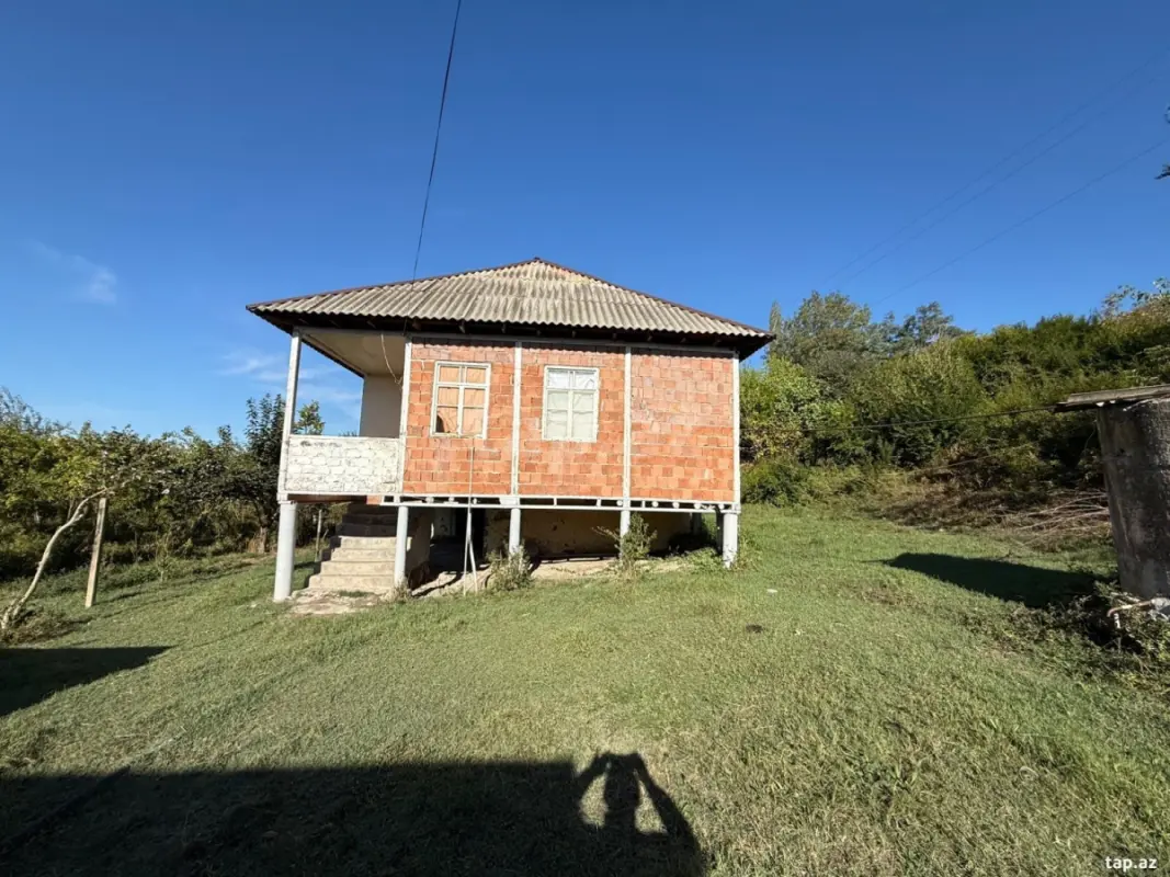 Satılır 4 otaqlı həyət evi 110 m²