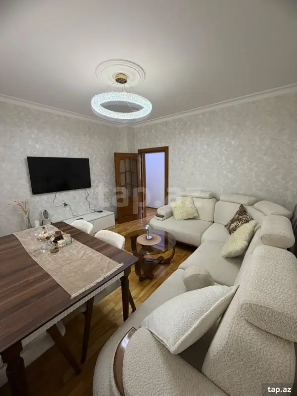 Satılır 3 otaqlı yeni tikili 83 m²